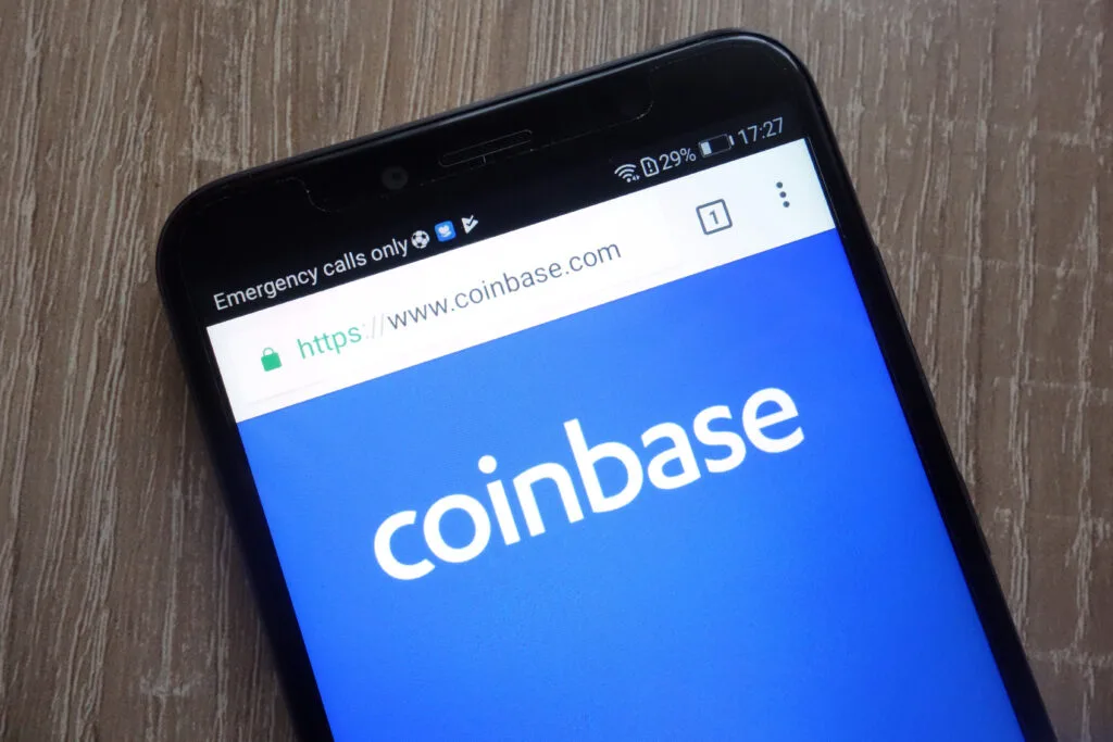 coinbase halts nft transfers for ios users after apple blocks app over 30% fee | invezz