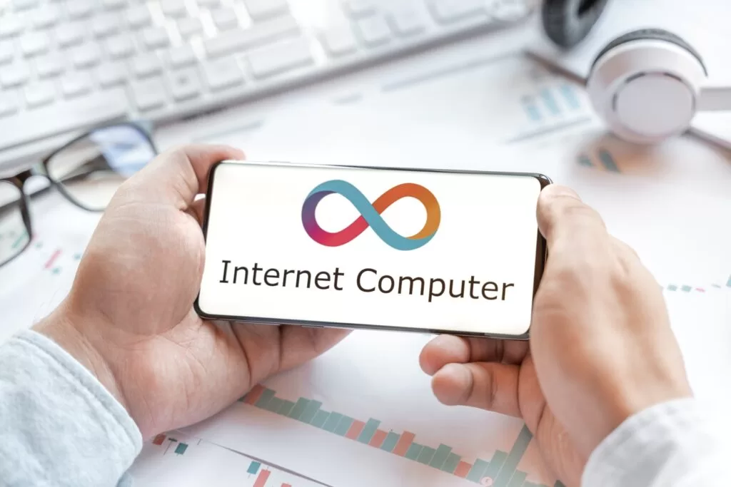 Internet Computer price takes a ride after major exchange listing | Invezz