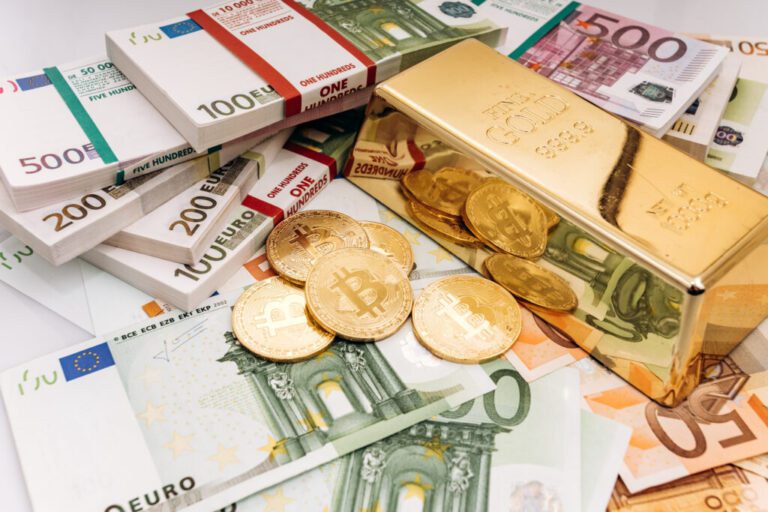 Novogratz: Long gold, euro and bitcoin as ‘clearest trades’