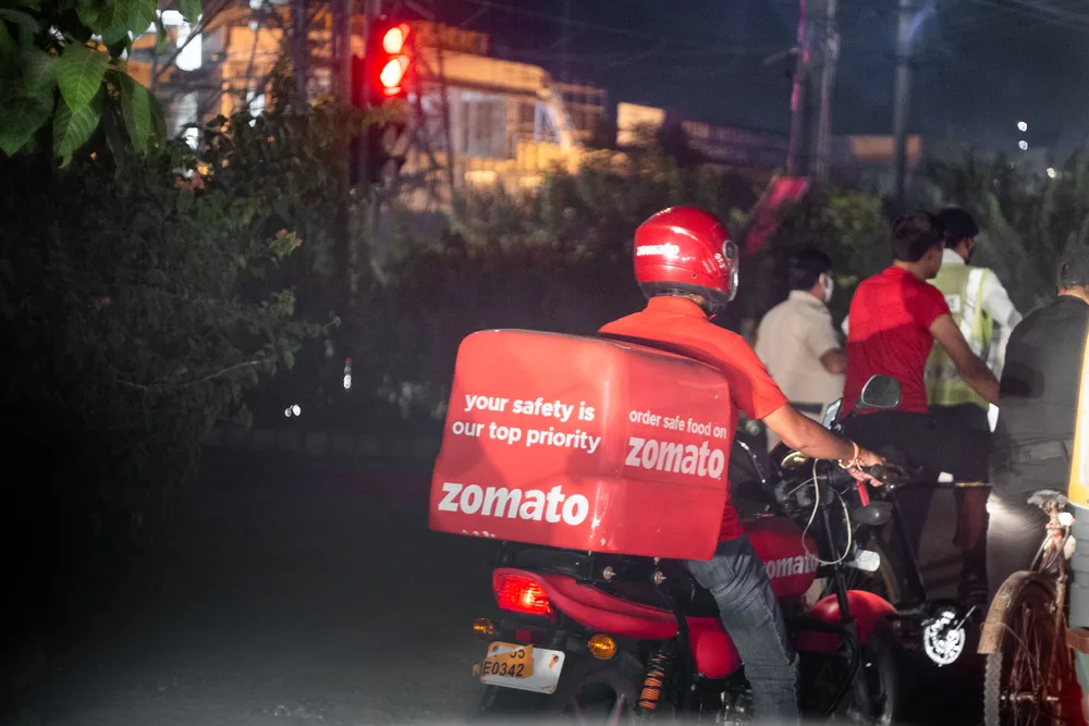 zomato share price: 29% upside as analysts boost targets | invezz
