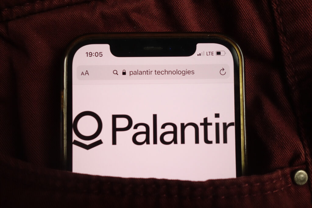 Palantir (PLTR) stock soars on AI bet- Is AltSignals (ASI) the token to buy?